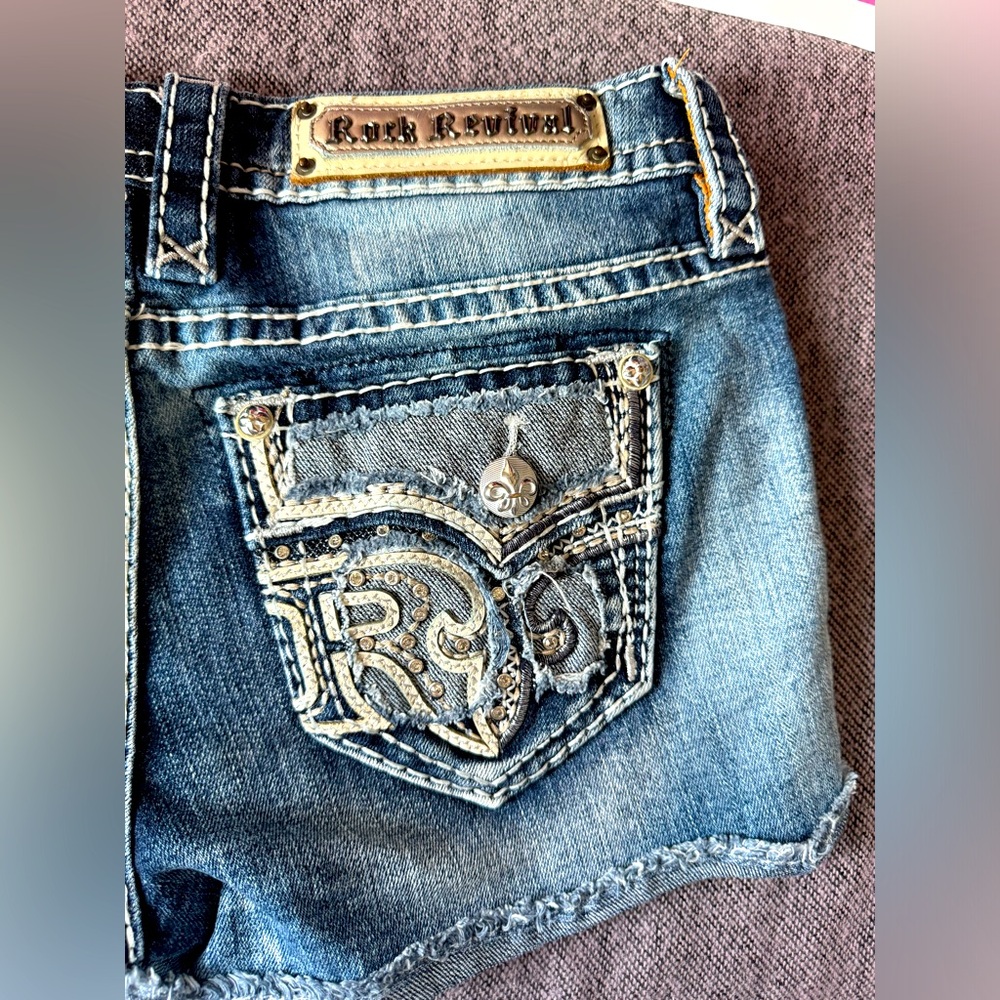 Rock Revival Sundee Shorts - Picture 4 of 4